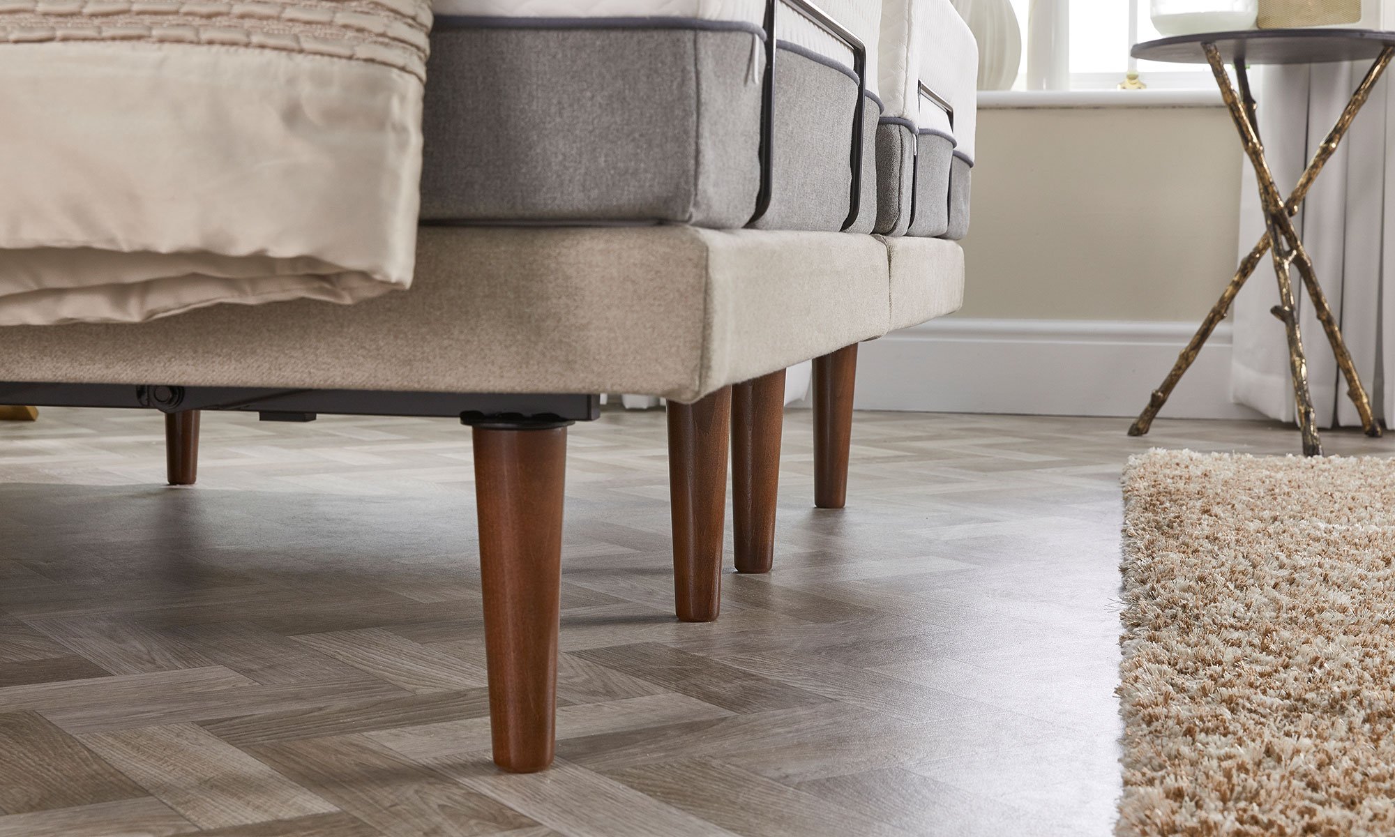 Minimalist Motion Adjustable